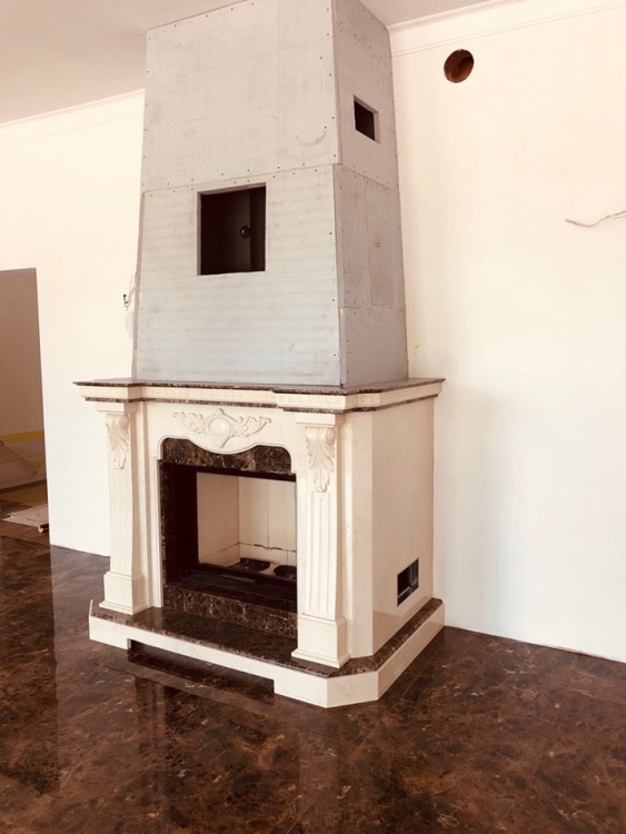 Портал для каміна Bravo Барселона Crema Marfil + Emperador Dark мармур бежевий/коричневий прямий