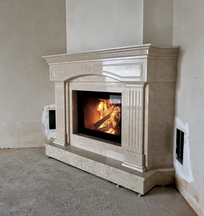 Портал для каміна Bravo Версаль Daino Reale мармур бежевий прямий