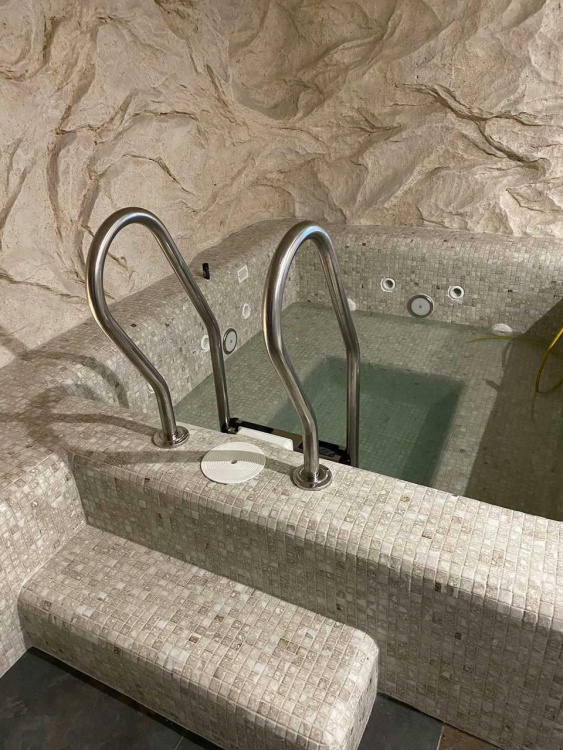 Мозаика стеклянная TRAVERTIN BEIGE AquaMo